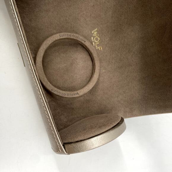 Wolf roll Watch Case - Picture 4 of 5